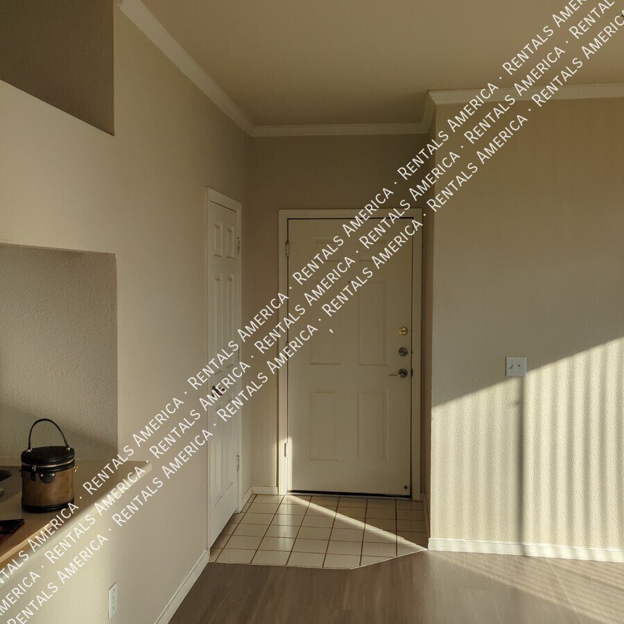 COMING SOON! Awesome 3rd story- 1 bedroom condo in Red Rox Community! property image