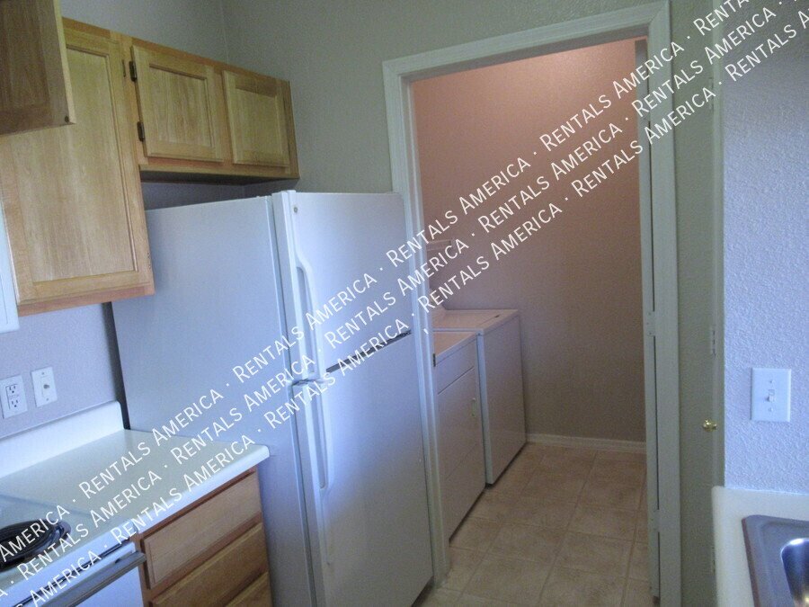 COMING SOON! Awesome 3rd story- 1 bedroom condo in Red Rox Community! property image