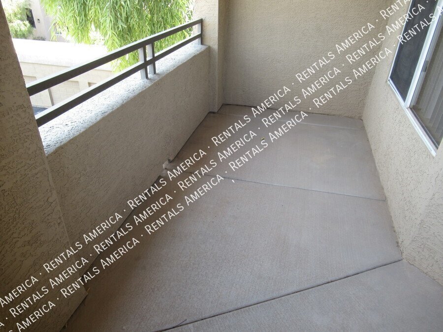 COMING SOON! Awesome 3rd story- 1 bedroom condo in Red Rox Community! property image