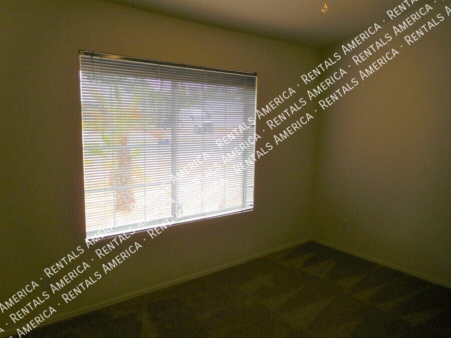 Beautiful Home on a Large Lot in a Highly Desirable Glendale Location! property image