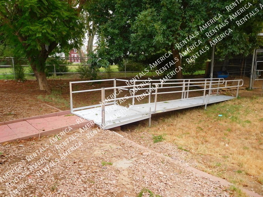 Beautiful Home on a Large Lot in a Highly Desirable Glendale Location! property image