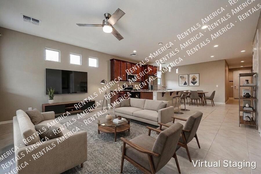 3 bed 2 bath Beauty with EV Charging Available! property image