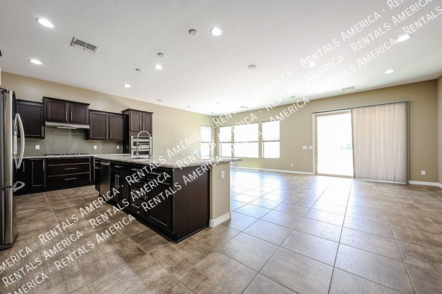 GREAT 4 BR, 3 FULL BA IN MARBELLA VINEYARDS property image