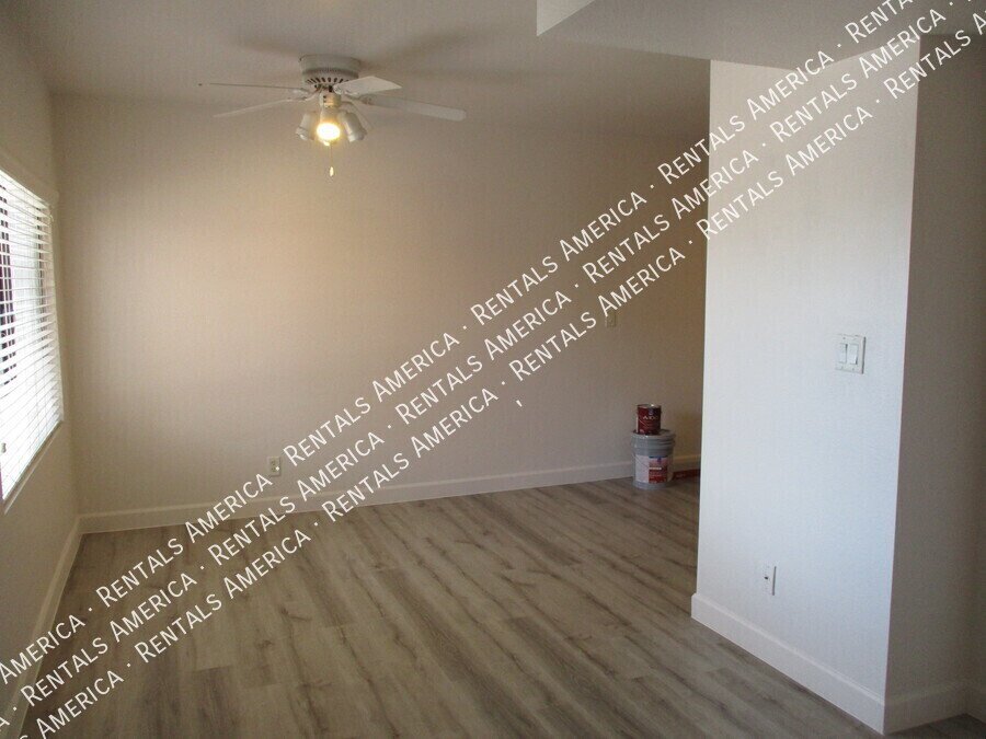 1 bedroom with washer and dryer! property image