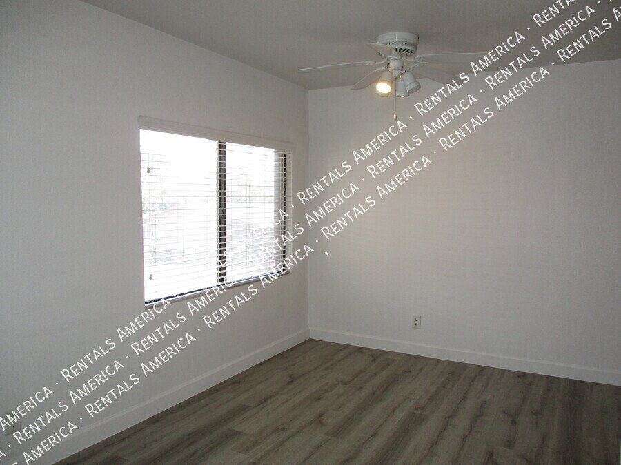 1 bedroom with washer and dryer! property image