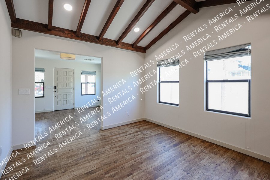 Historic Phoenix Bungalow | Fully Remodeled | No HOA | RV Gate property image