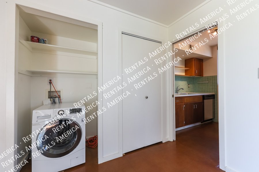 MOVE IN SPECIAL!!!!! property image