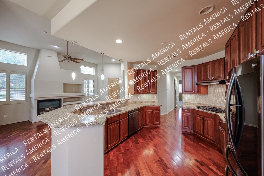 Available Now 2 Bed Plus Den 2 Bath Condo property image