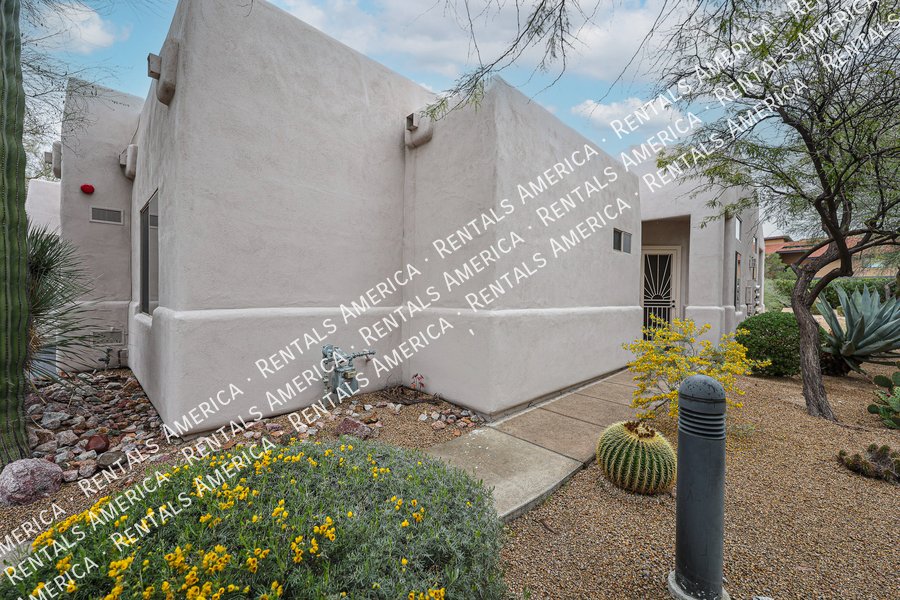 Available Now 2 Bed Plus Den 2 Bath Condo property image
