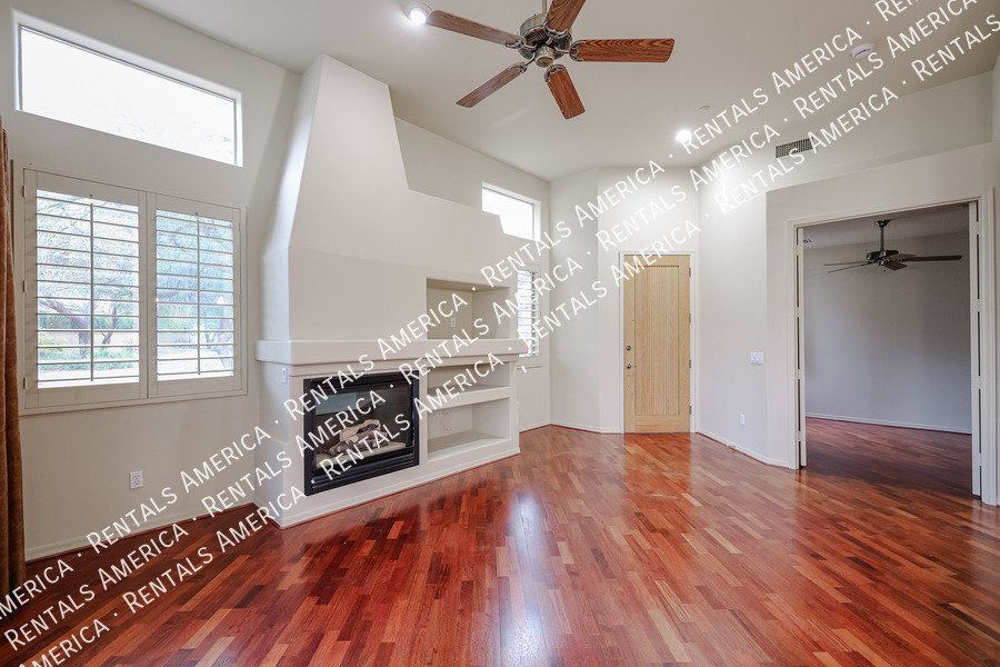 Available Now 2 Bed Plus Den 2 Bath Condo property image