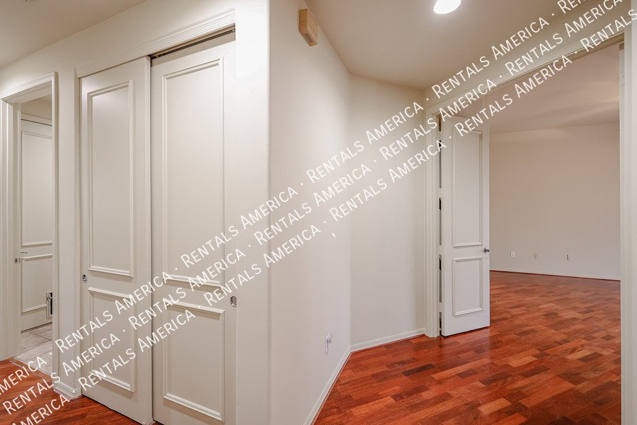 Available Now 2 Bed Plus Den 2 Bath Condo property image