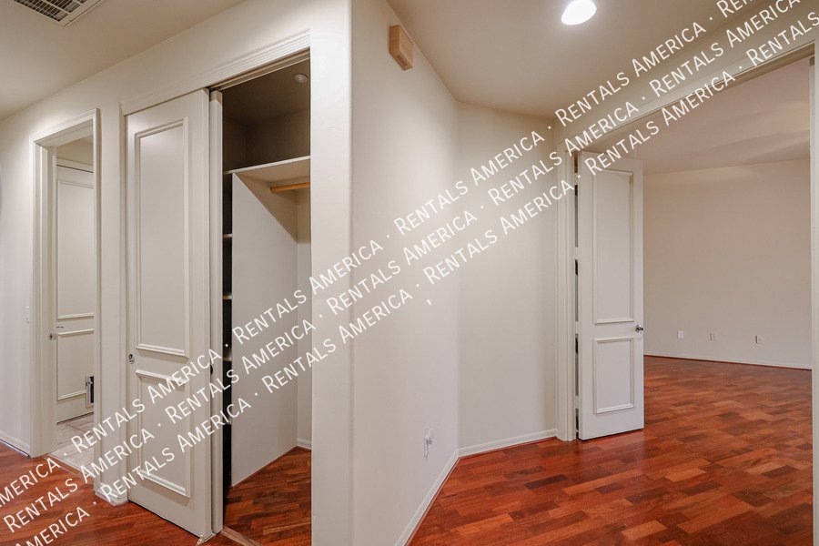 Available Now 2 Bed Plus Den 2 Bath Condo property image