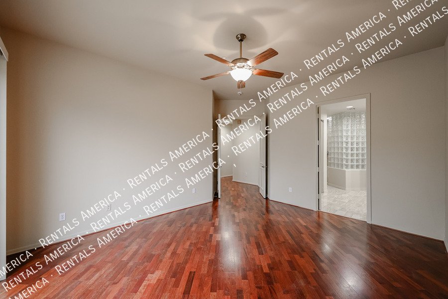 Available Now 2 Bed Plus Den 2 Bath Condo property image
