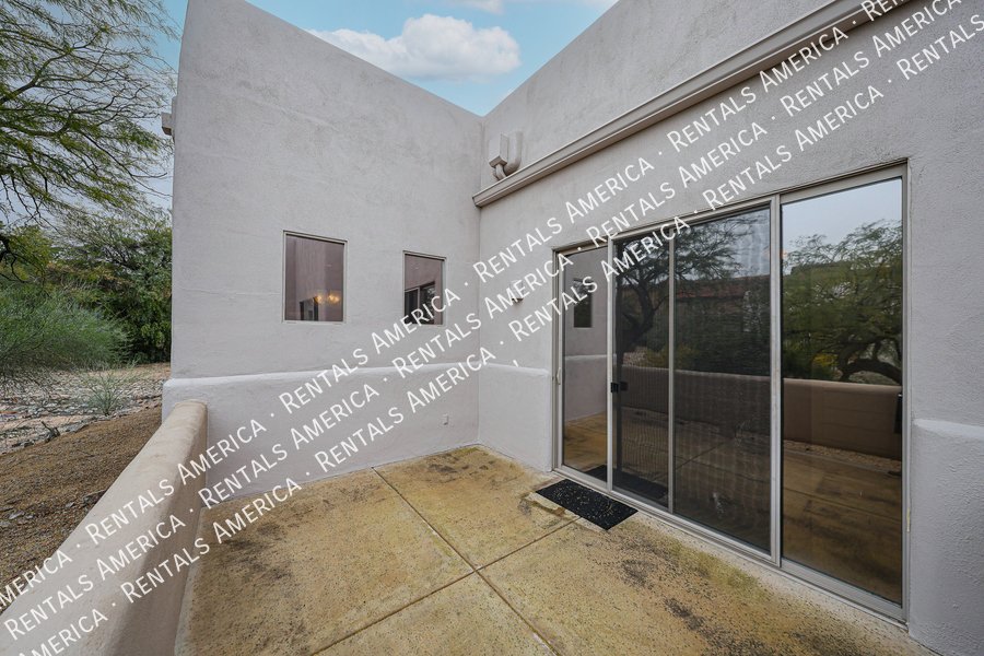 Available Now 2 Bed Plus Den 2 Bath Condo property image