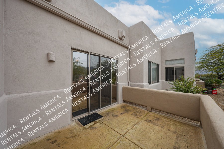 Available Now 2 Bed Plus Den 2 Bath Condo property image