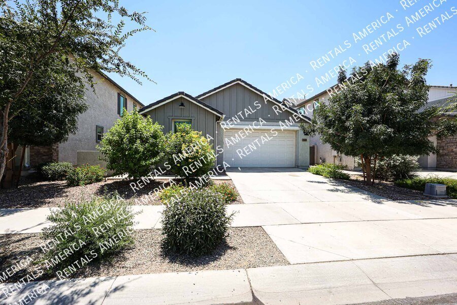 Upgraded 4 Bedroom Home with Private Guest Suite in Harvest property image