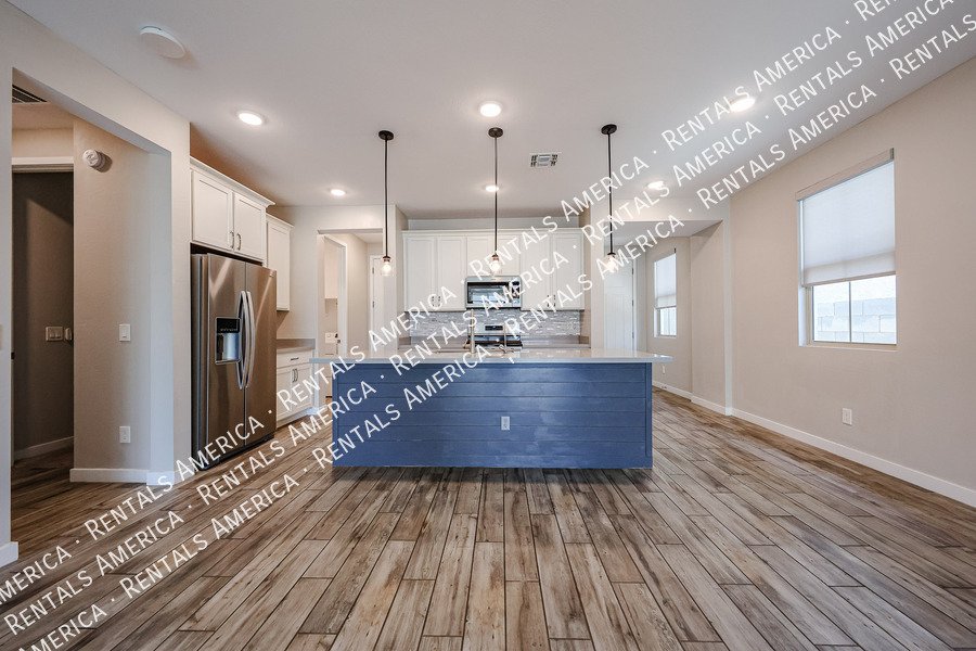 Upgraded 4 Bedroom Home with Private Guest Suite in Harvest property image