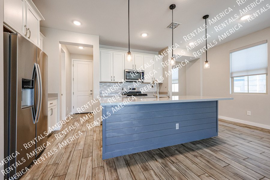 Upgraded 4 Bedroom Home with Private Guest Suite in Harvest property image