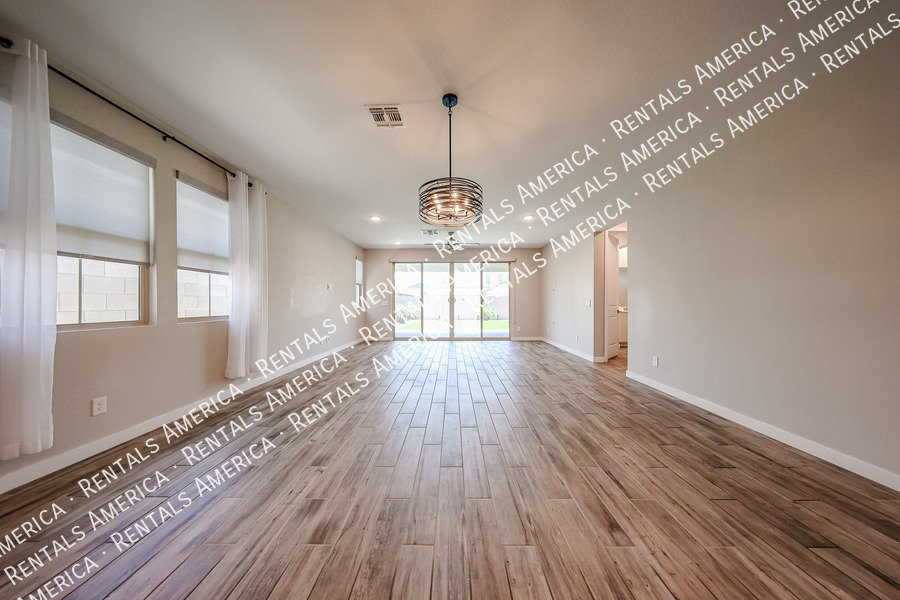 Upgraded 4 Bedroom Home with Private Guest Suite in Harvest property image