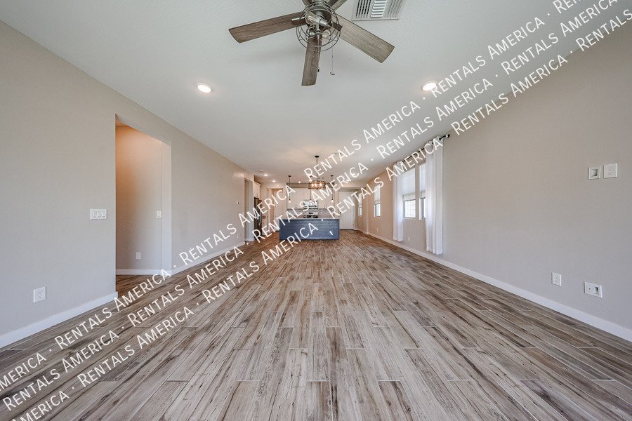 Upgraded 4 Bedroom Home with Private Guest Suite in Harvest property image