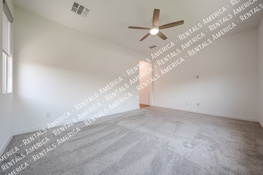 Upgraded 4 Bedroom Home with Private Guest Suite in Harvest property image
