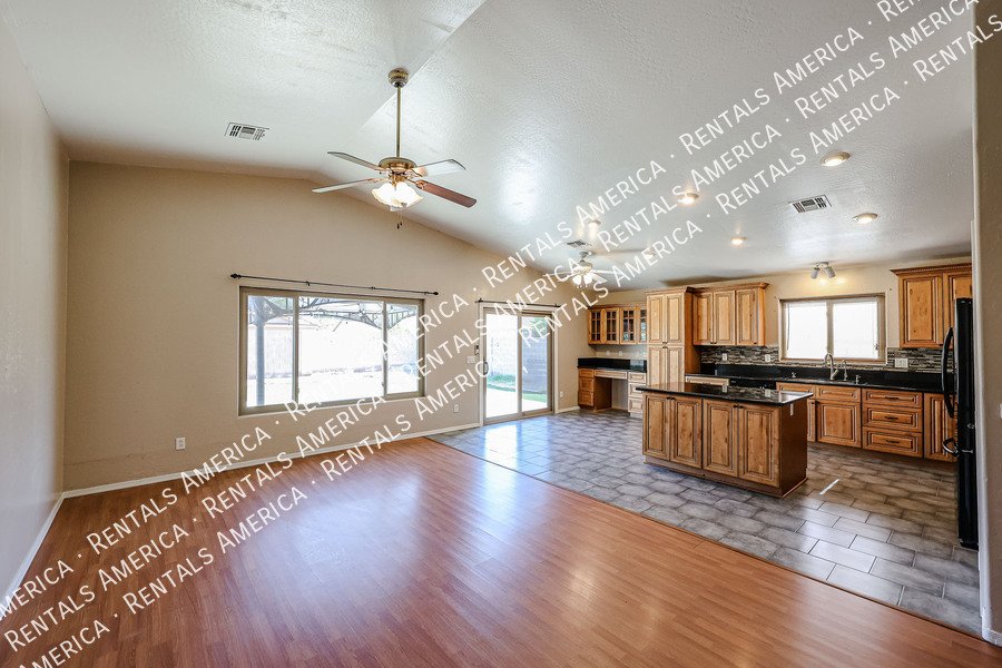 9714 W Heber Rd property image