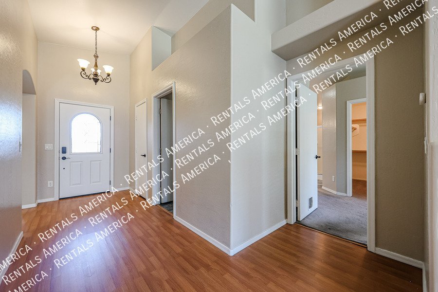 9714 W Heber Rd property image
