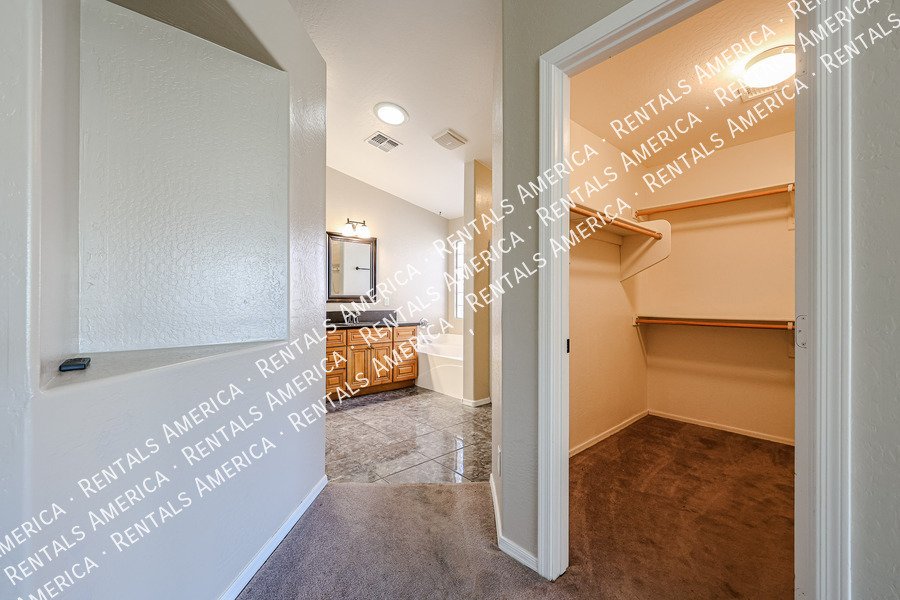 9714 W Heber Rd property image