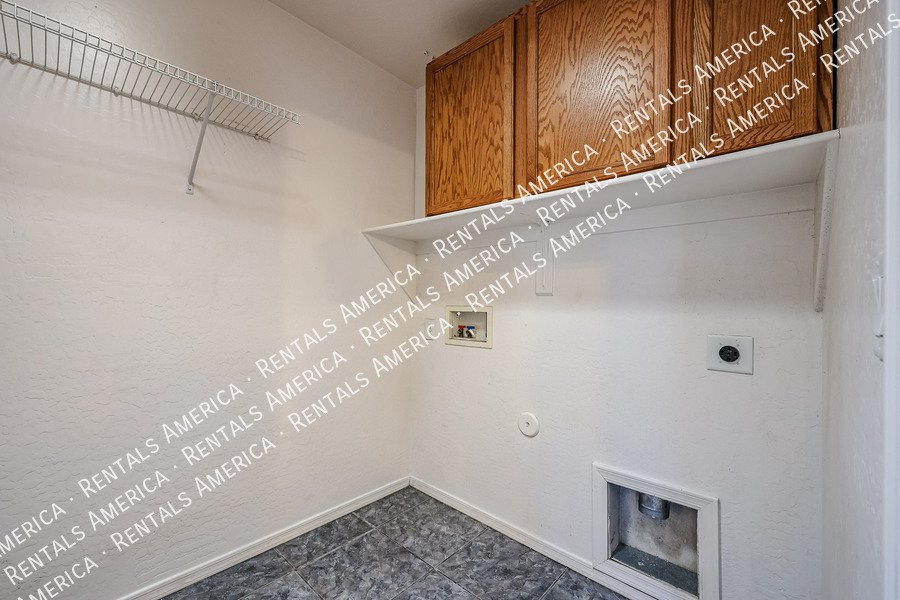 9714 W Heber Rd property image