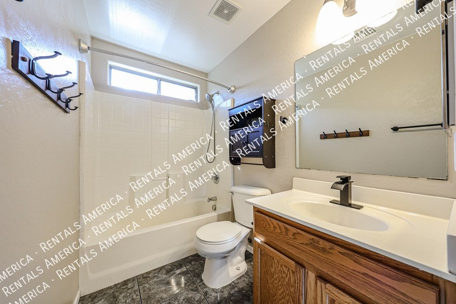 9714 W Heber Rd property image