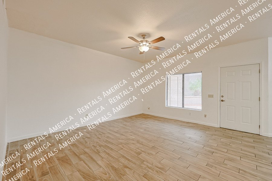 MOVE IN READY 2 BEDROOM property image