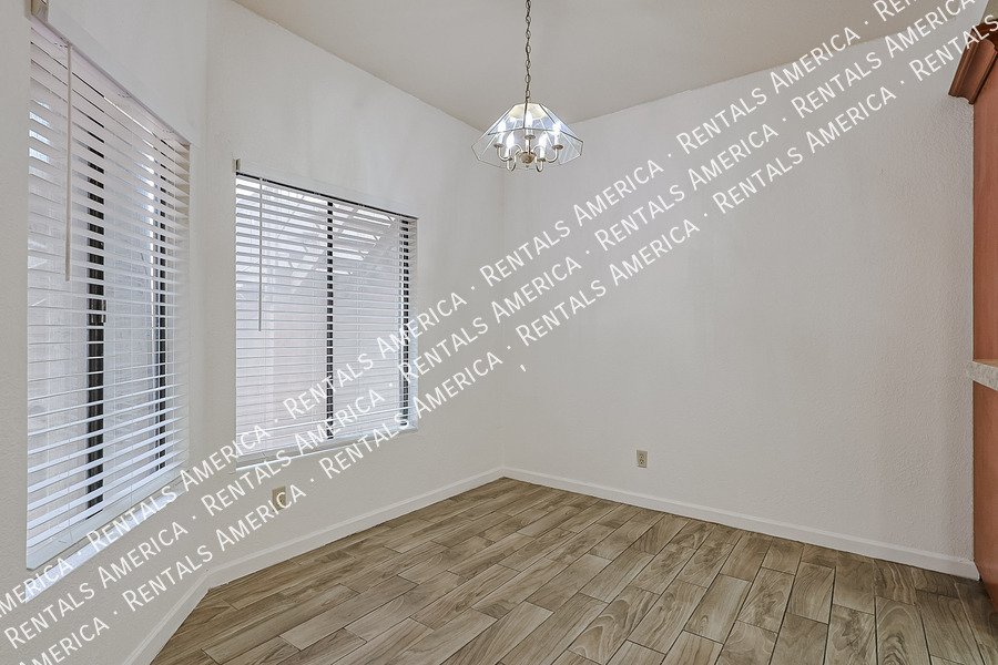 MOVE IN READY 2 BEDROOM property image