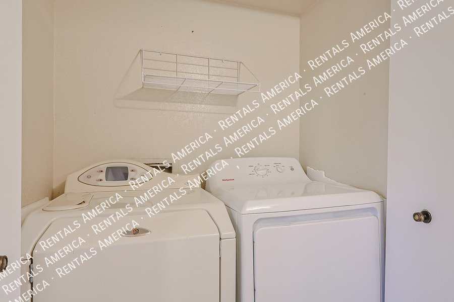 MOVE IN READY 2 BEDROOM property image