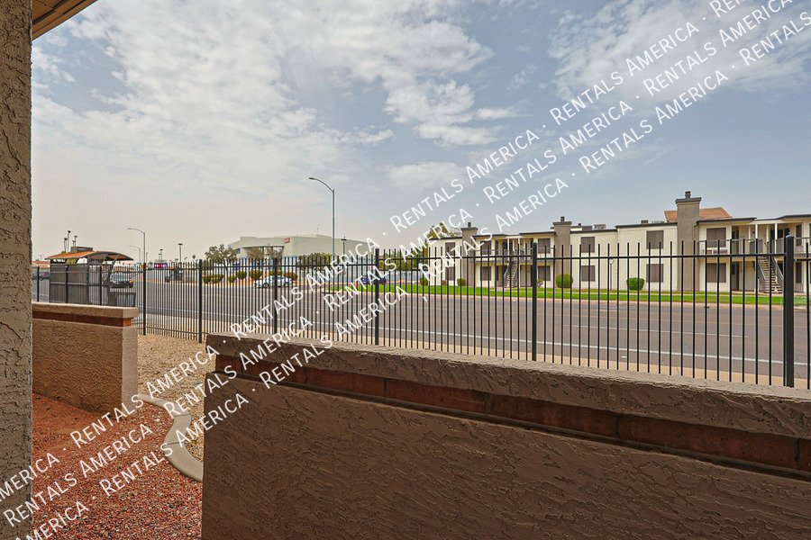 MOVE IN READY 2 BEDROOM property image
