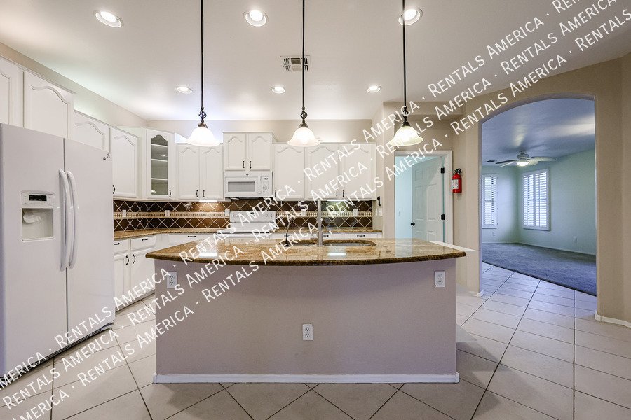 Spacious 4 Bedroom Home in Rancho Bella Vista South property image