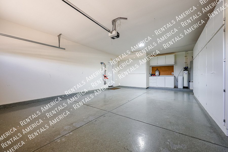 Spacious 4 Bedroom Home in Rancho Bella Vista South property image