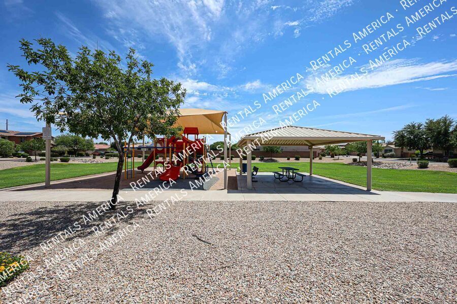 Spacious 4 Bedroom Home in Rancho Bella Vista South property image