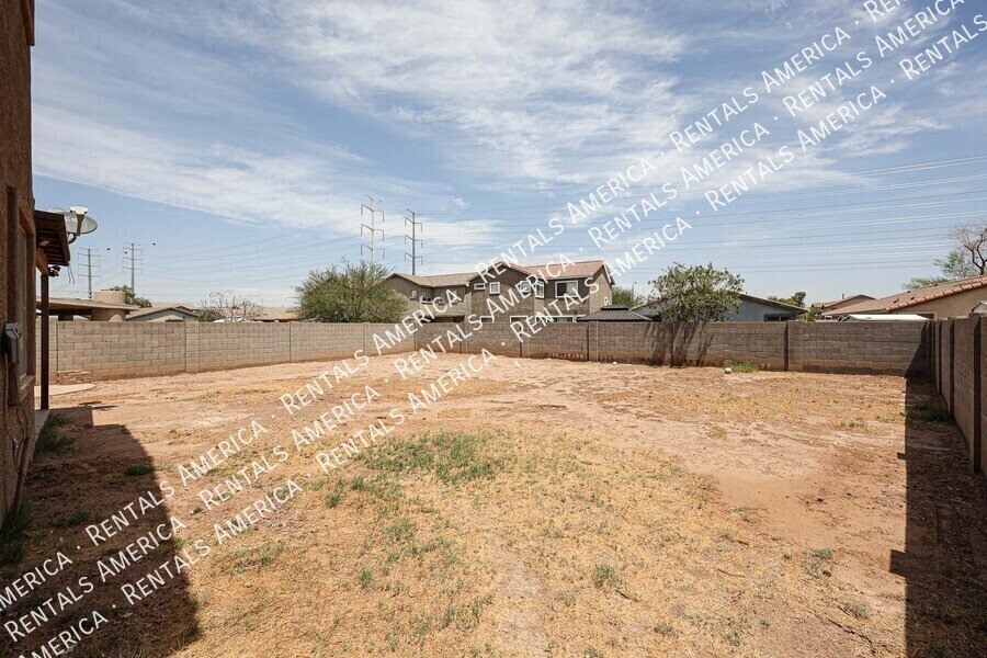 3825 S 60th Dr property image