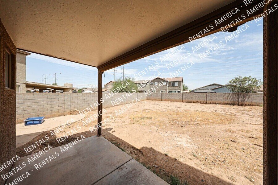 3825 S 60th Dr property image