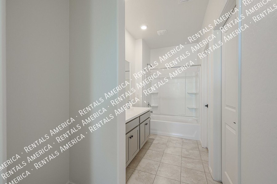 3-bed/2-bath home in Maricopa! property image
