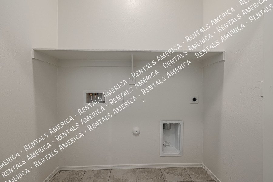 3-bed/2-bath home in Maricopa! property image