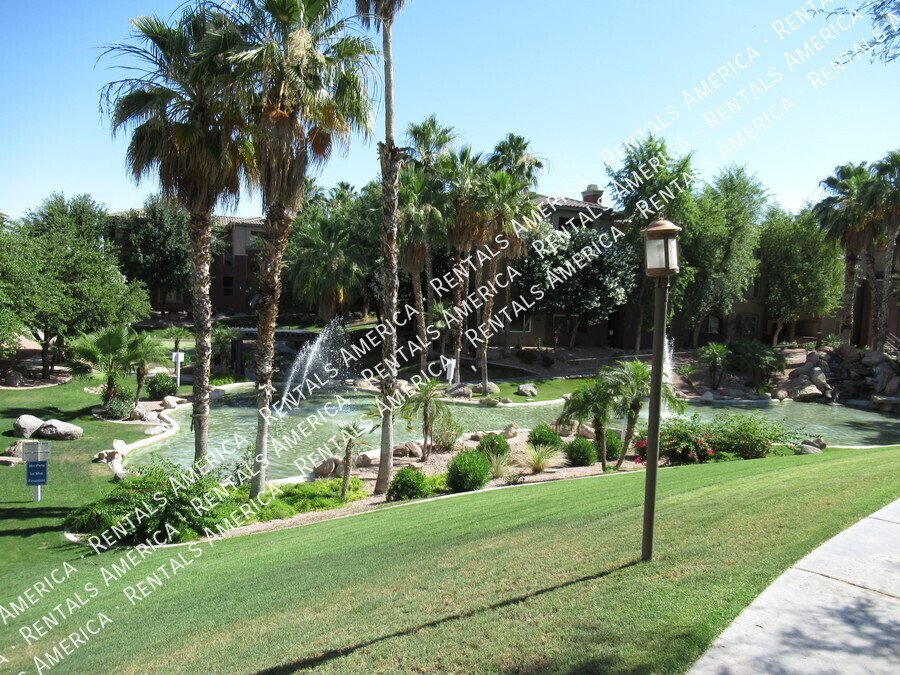 Spaciious 3rd story 1 bedroom condo in the Gated Red Rox Community! property image