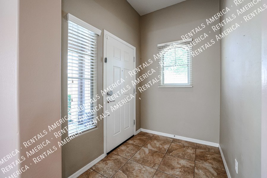 2127 W Monte Cristo Ave property image