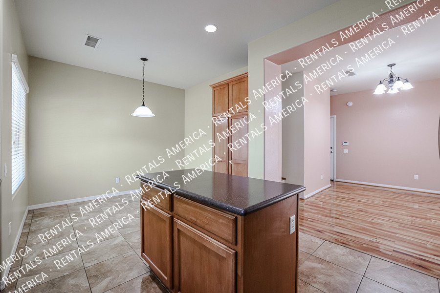 2127 W Monte Cristo Ave property image