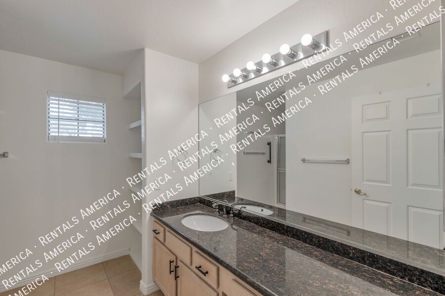 Newly painted! property image