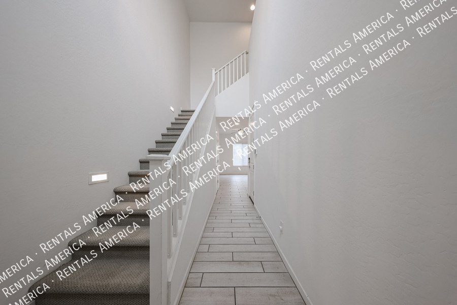 Available 3 Bedroom 2.5 Bath Tempe Townhome property image