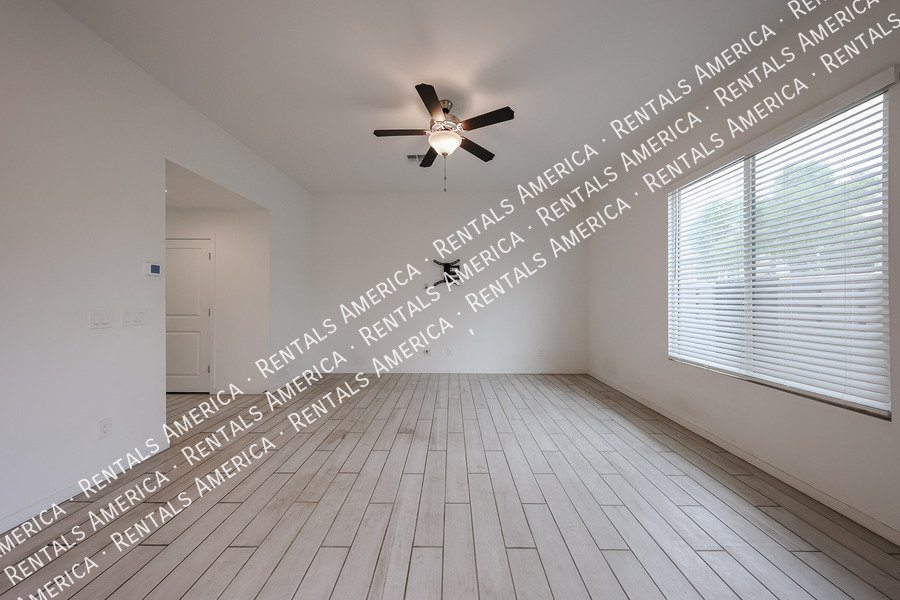 Available 3 Bedroom 2.5 Bath Tempe Townhome property image