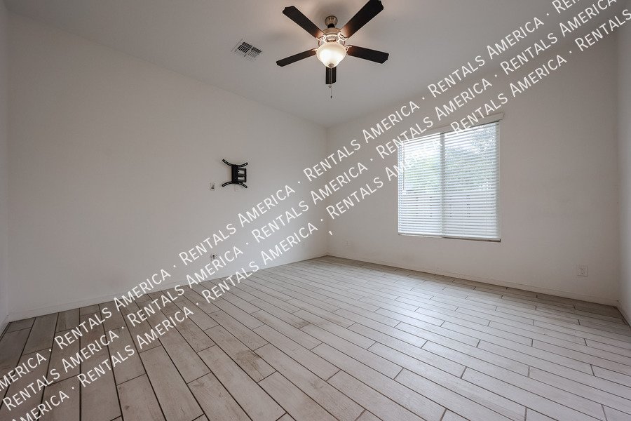Available 3 Bedroom 2.5 Bath Tempe Townhome property image