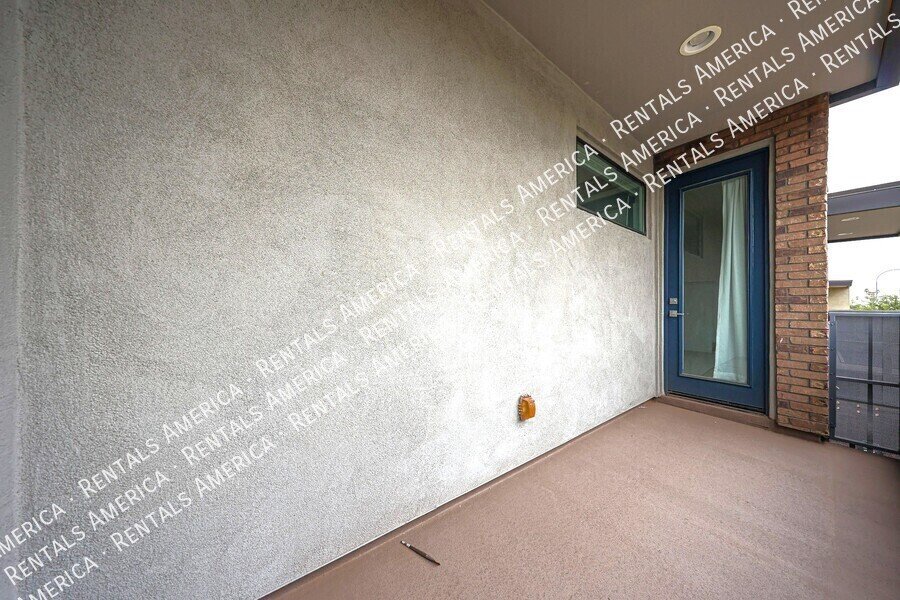 Available 3 Bedroom 2.5 Bath Tempe Townhome property image