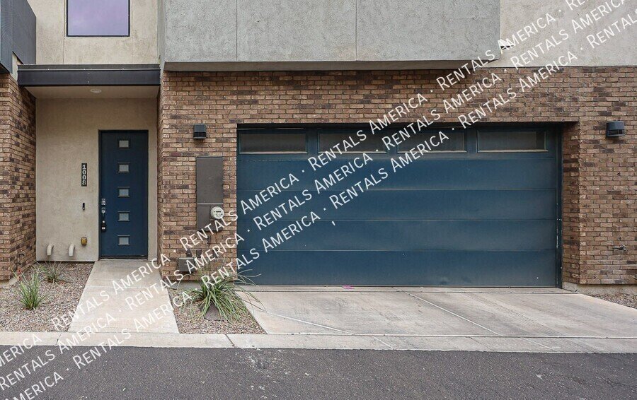 Available 3 Bedroom 2.5 Bath Tempe Townhome property image